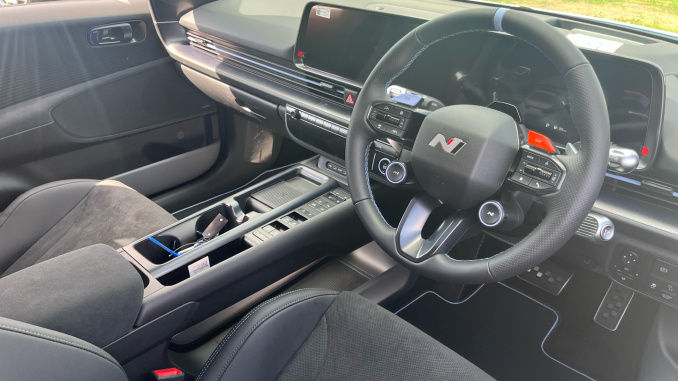 Hyundai Ioniq 6 N 478kW 84 kWh 4dr Auto [Vision Roof] Electric Saloon - Image 11